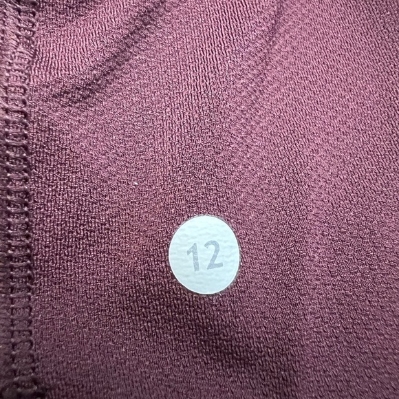 Lululemon Womens Tank Top Wrappers
Delight Tank Size: 12 Burgundy - Picture 9 of 9